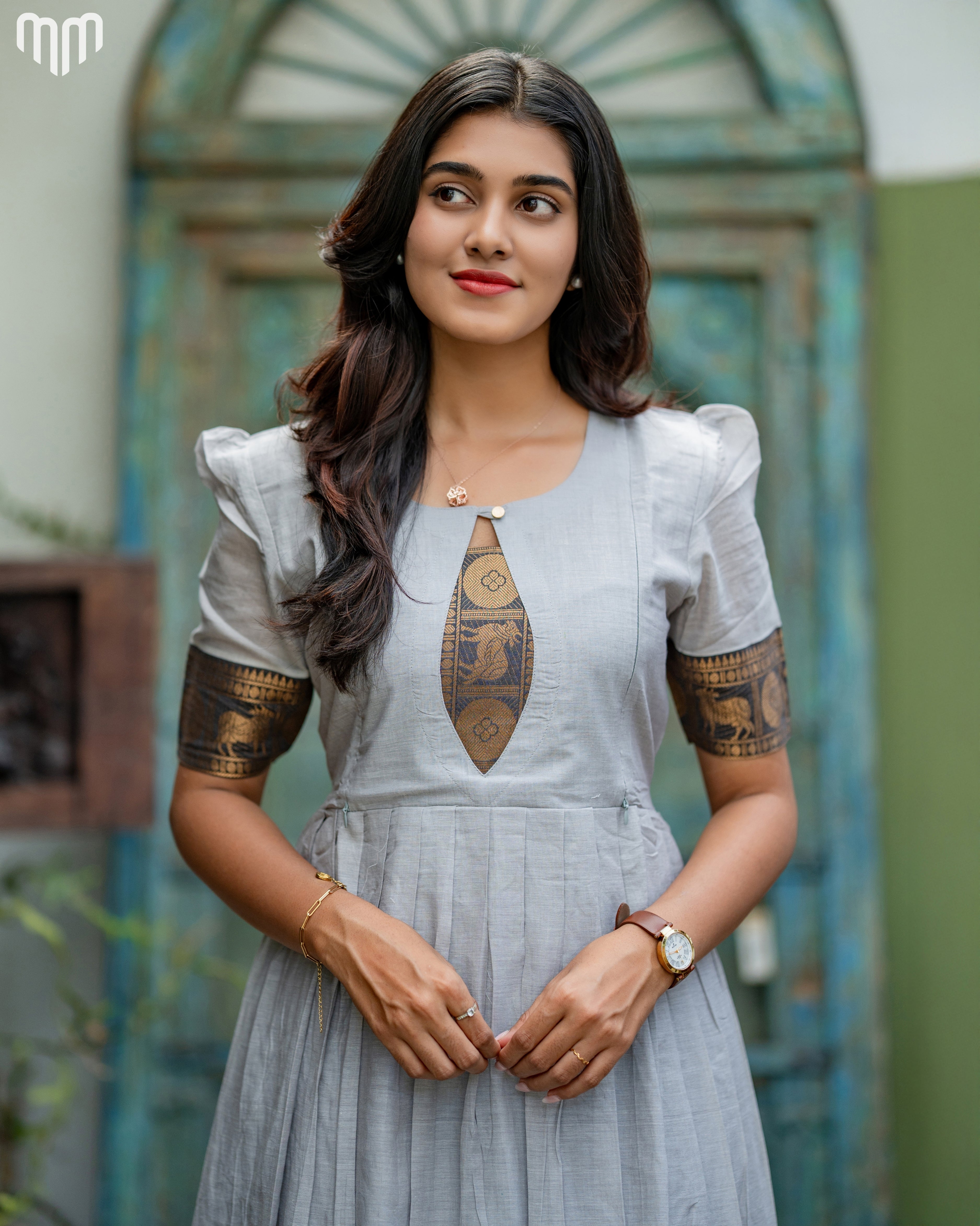 Poonguzhali_V7 Maternity Maxi