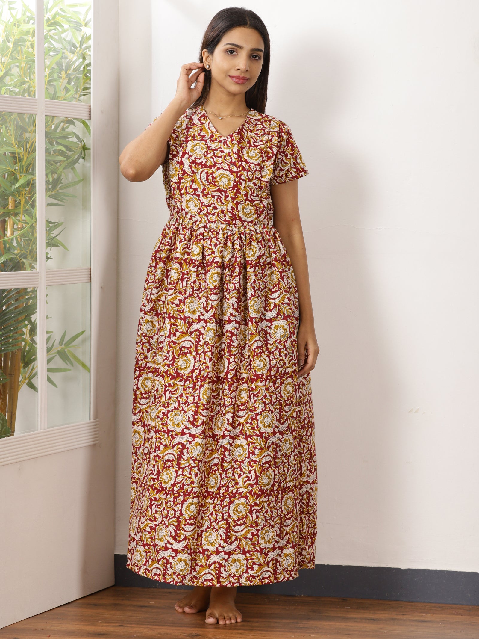 Urvi_V4 Feeding Night Maxi