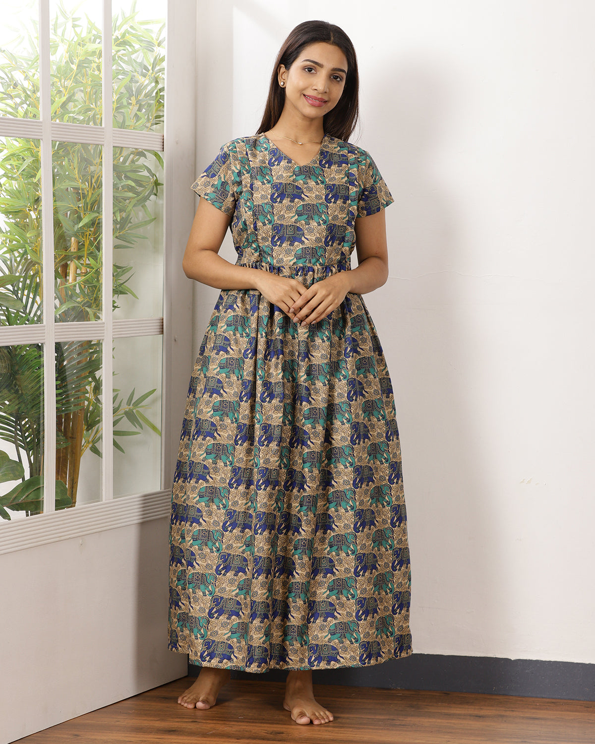 Gaja_V2 Feeding Night Maxi