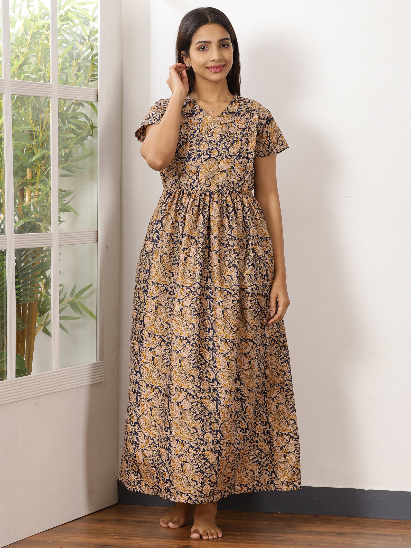 Rangoli_V2 Feeding Night Maxi