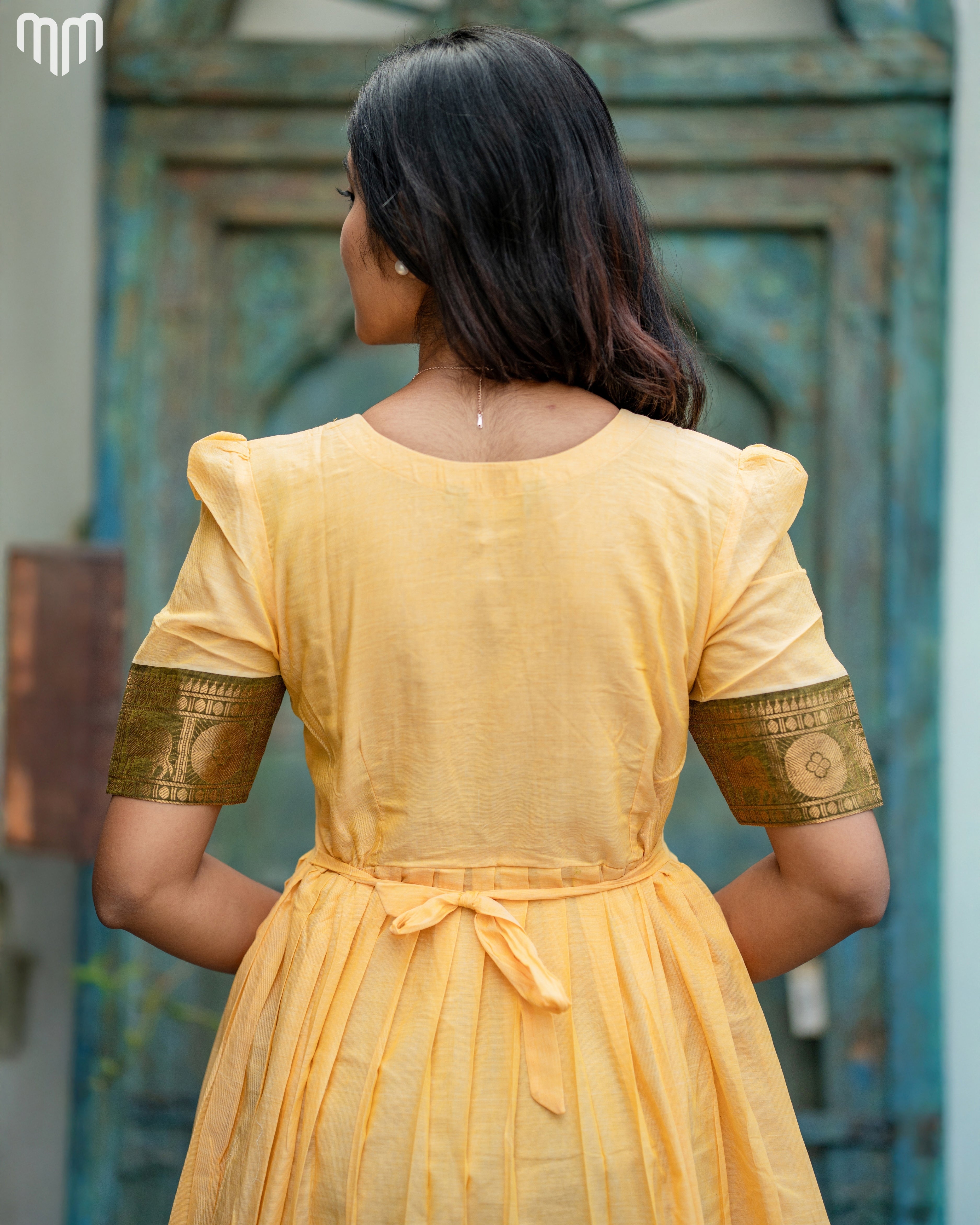 Poonguzhali_V8 Maternity Maxi