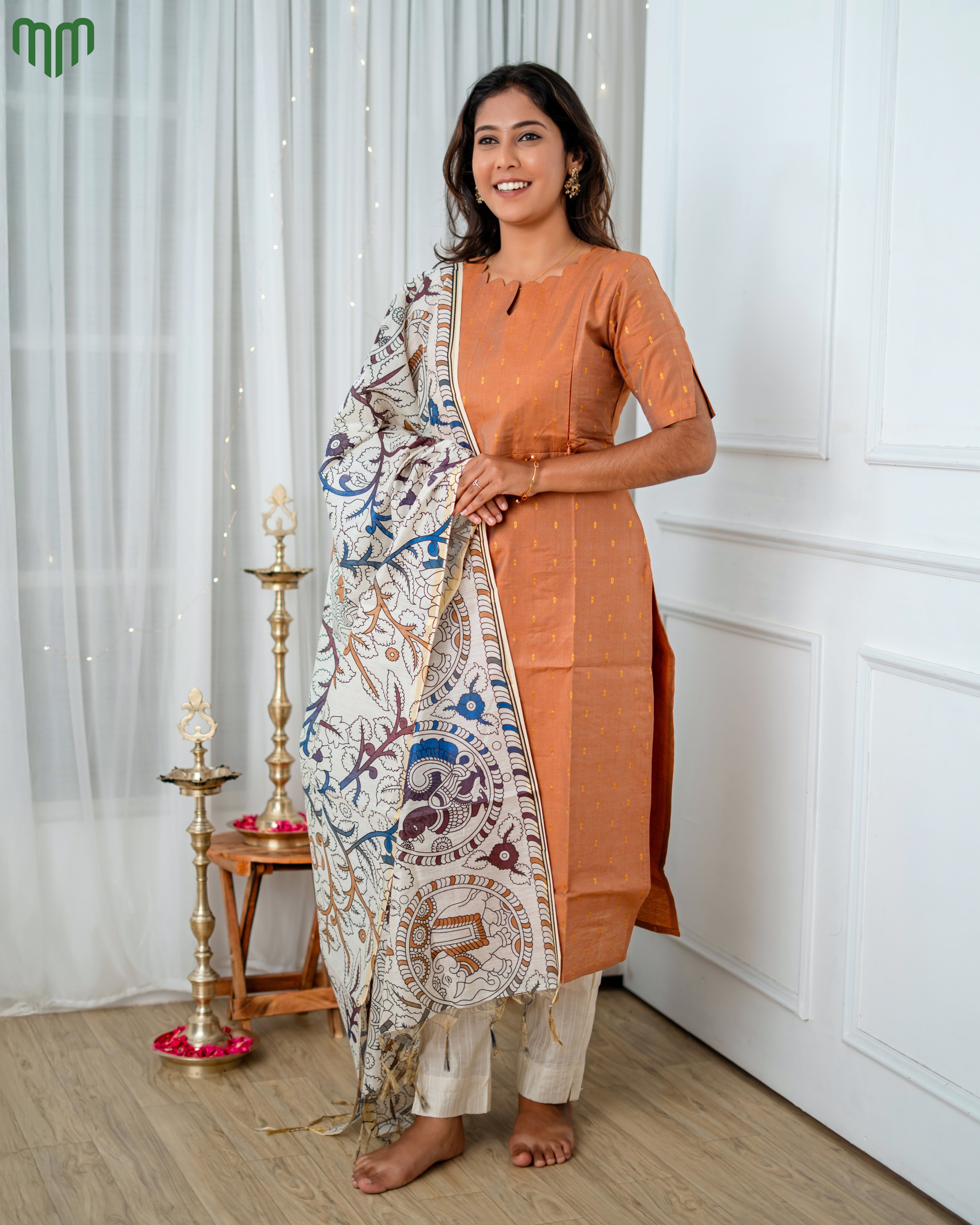 Sundari_V2 Maternity Kurti Set