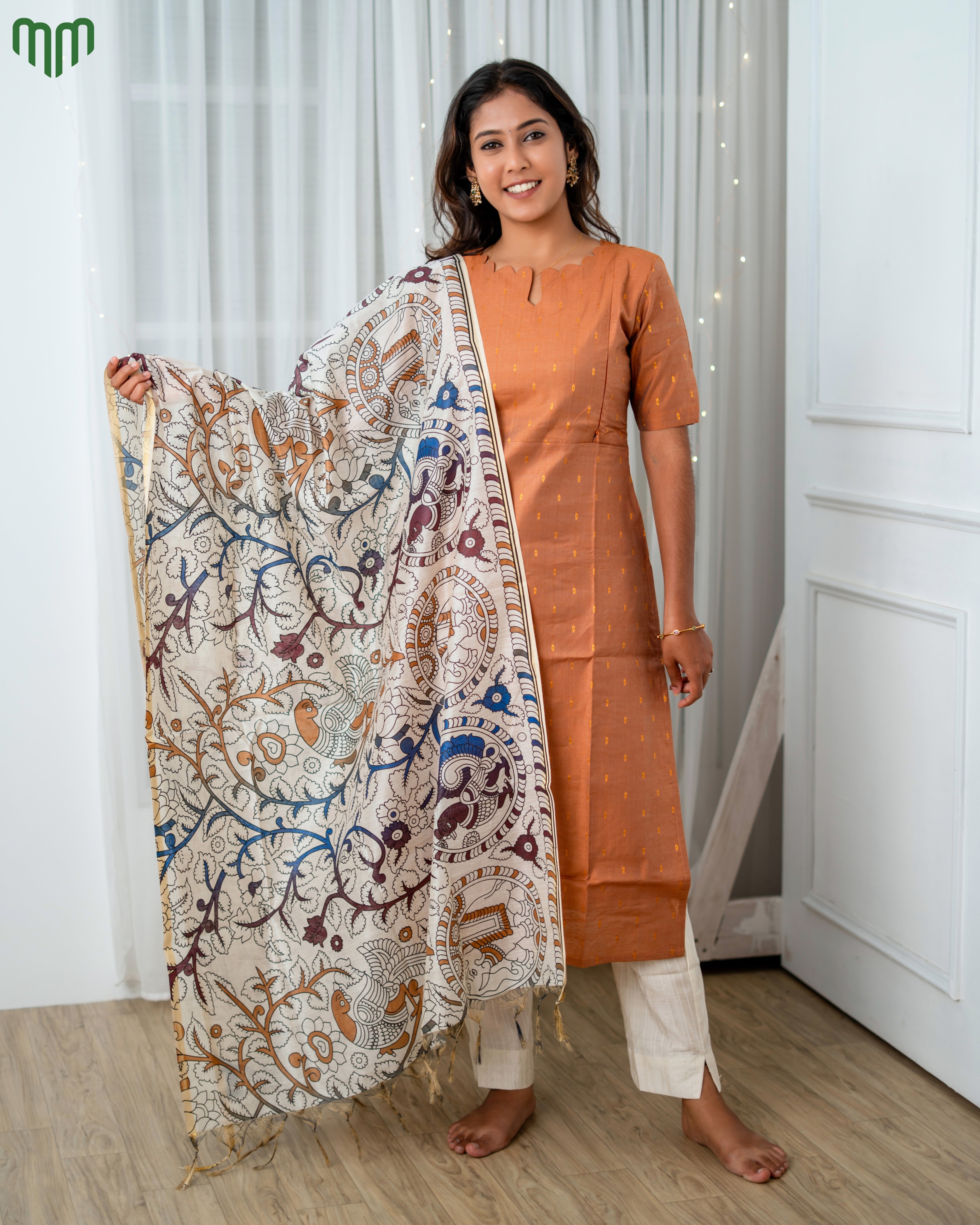 Sundari_V2 Maternity Kurti Set