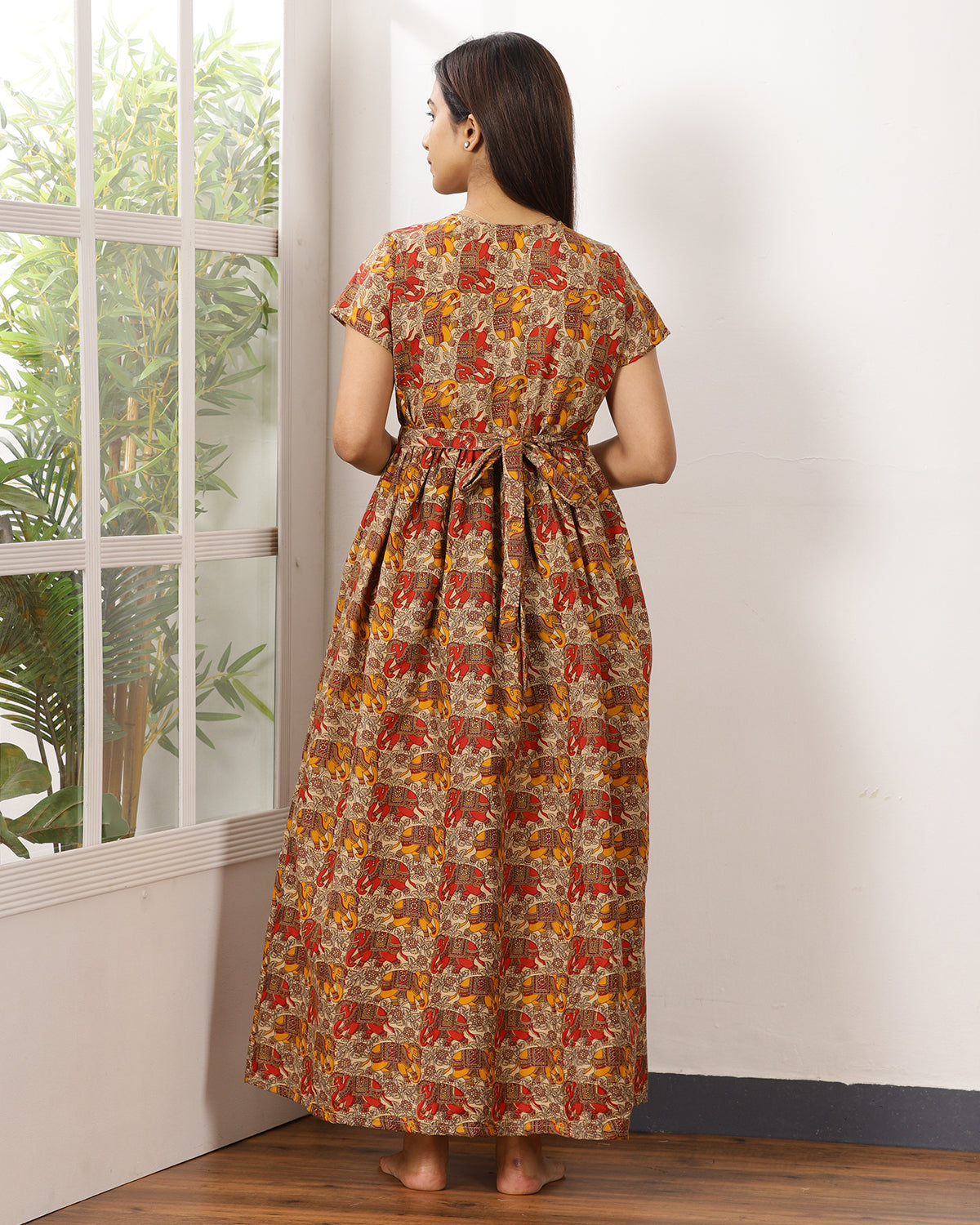 Gaja_V3 Feeding Night Maxi