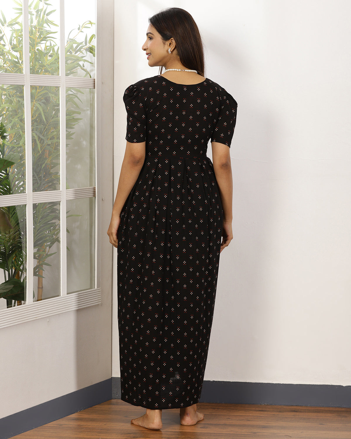 Thara_V5 Feeding Night Maxi