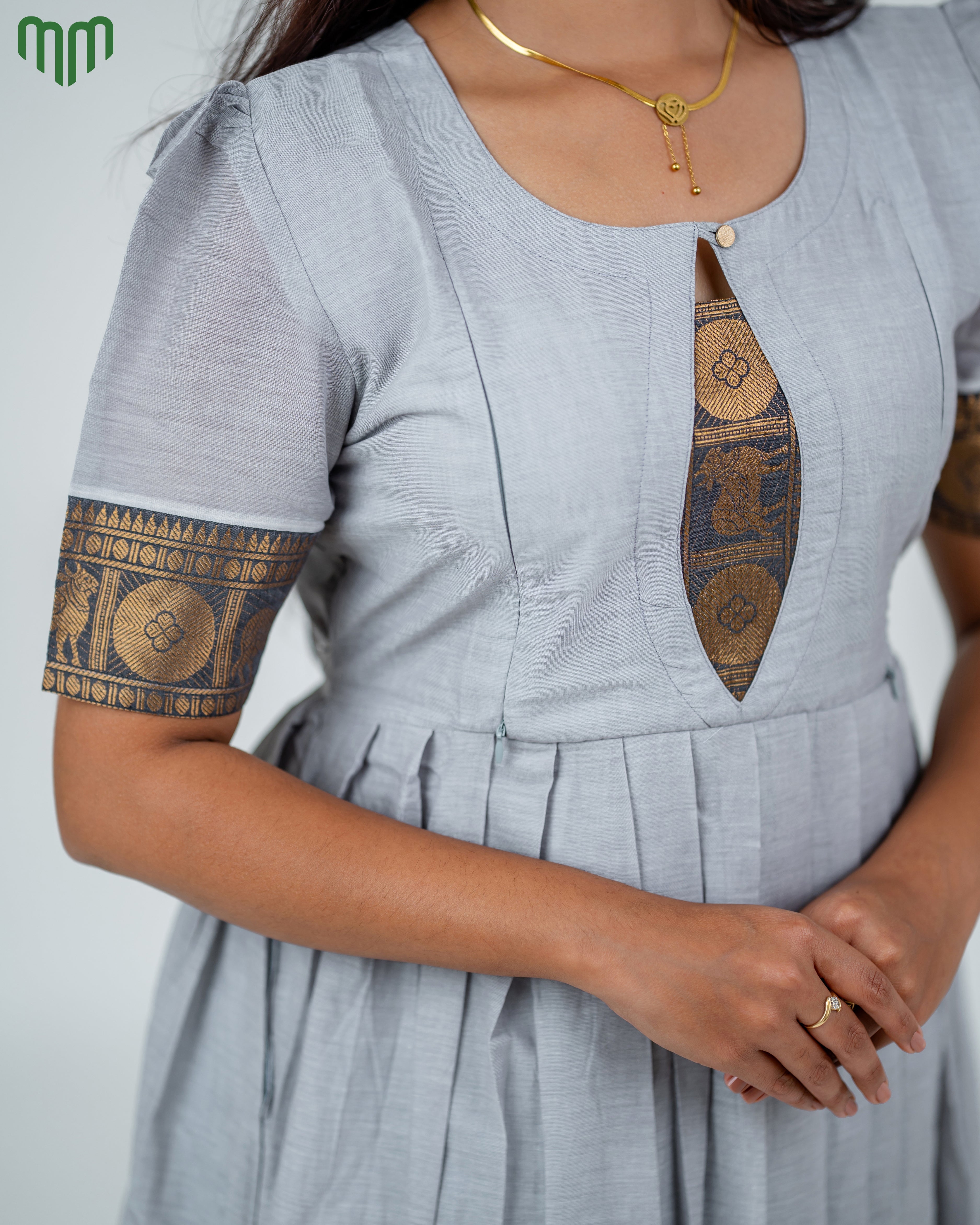 Poonguzhali_V7 Maternity Maxi