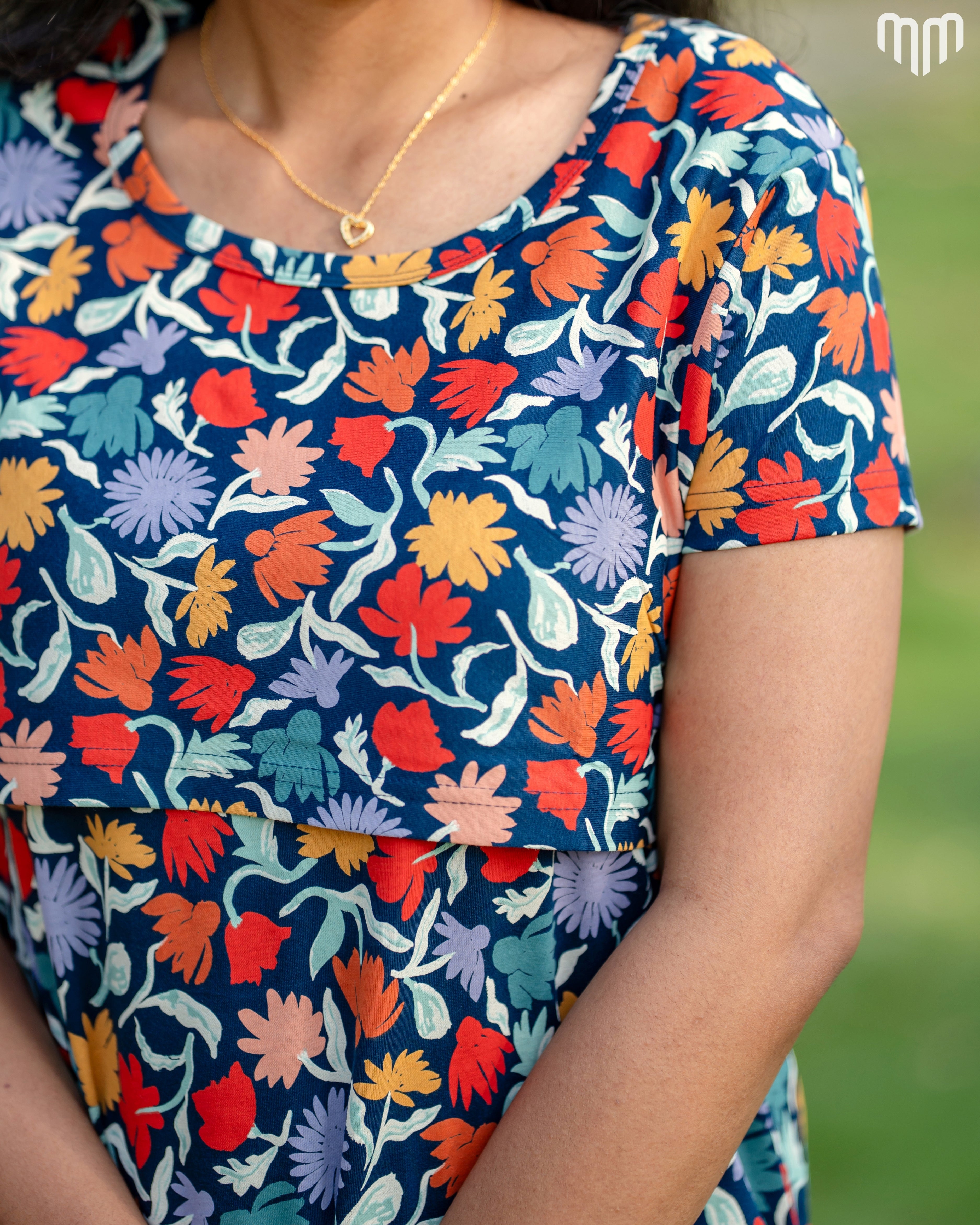 Ria Zipless Feeding T-shirt