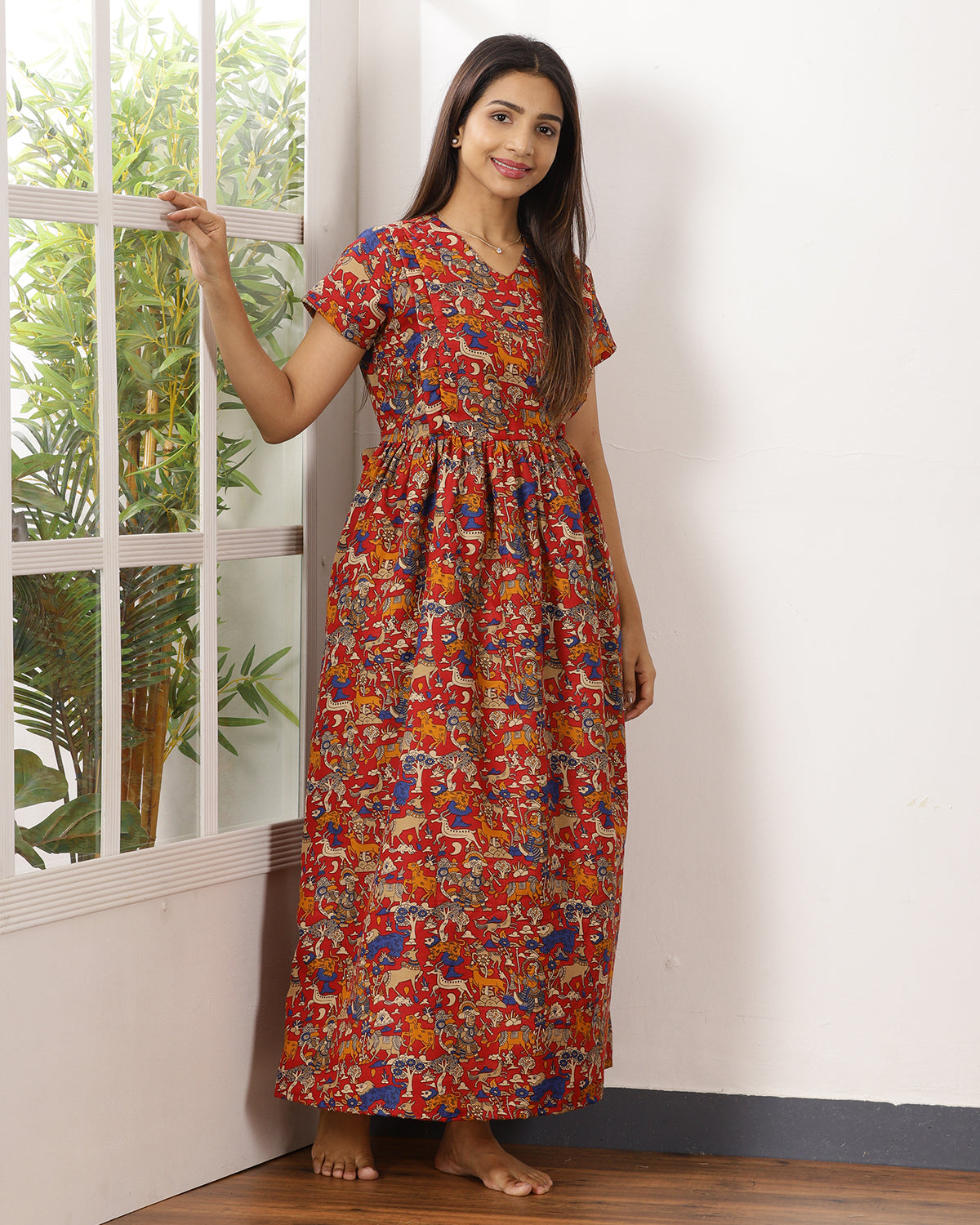 Pichwai_V4 Feeding Night Maxi