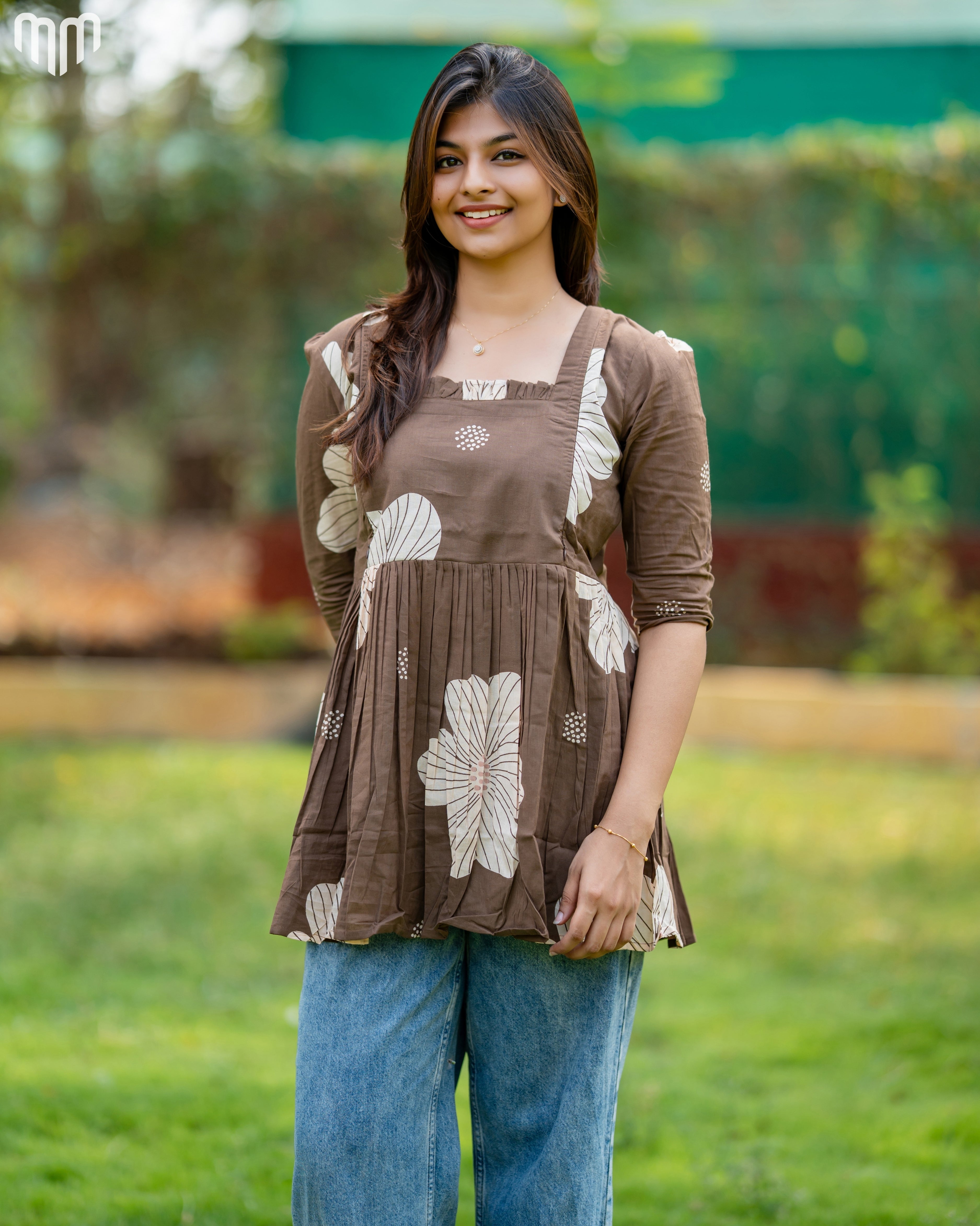 Coffee_ Juhi Feeding Crop Top