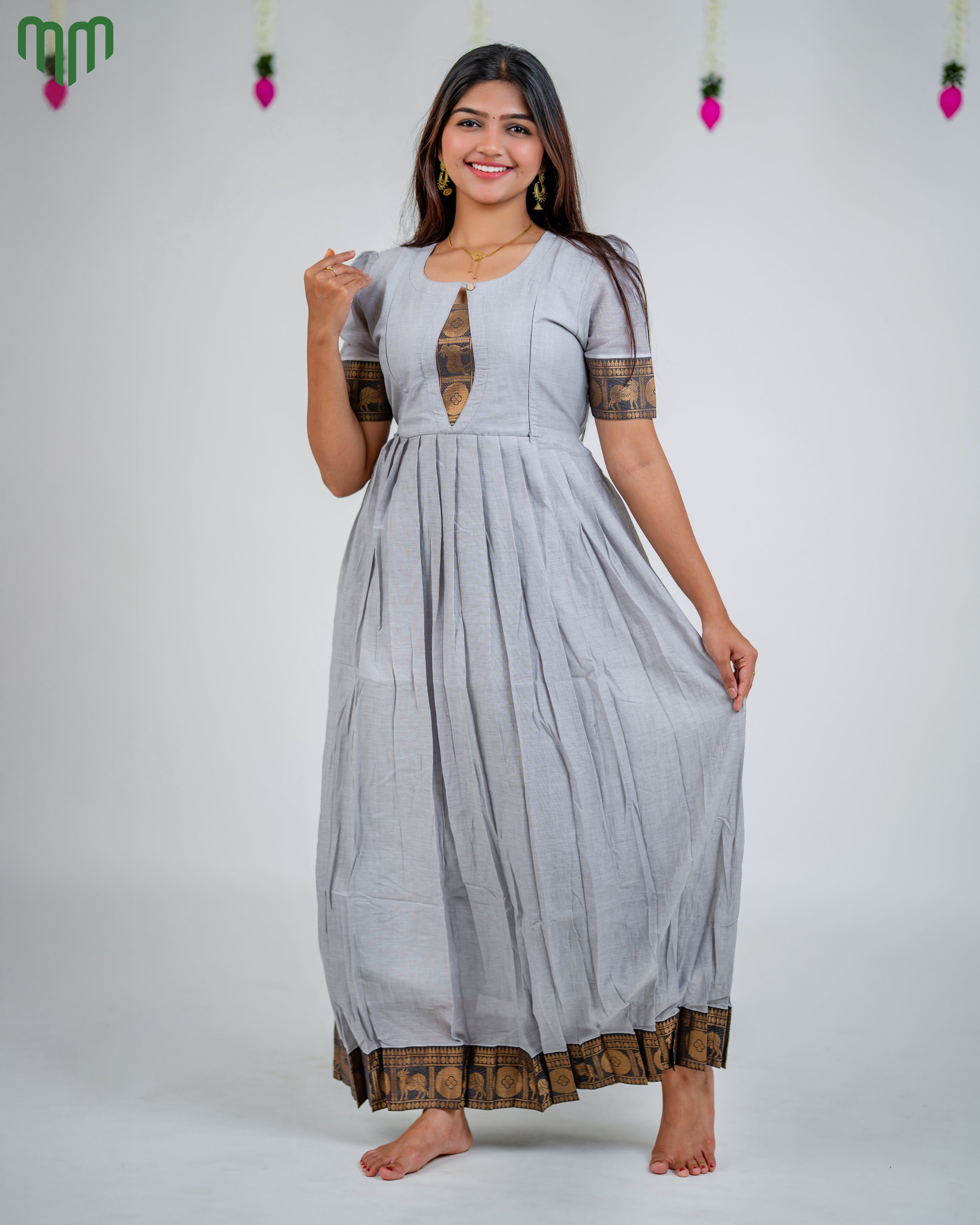 Poonguzhali_V7 Maternity Maxi
