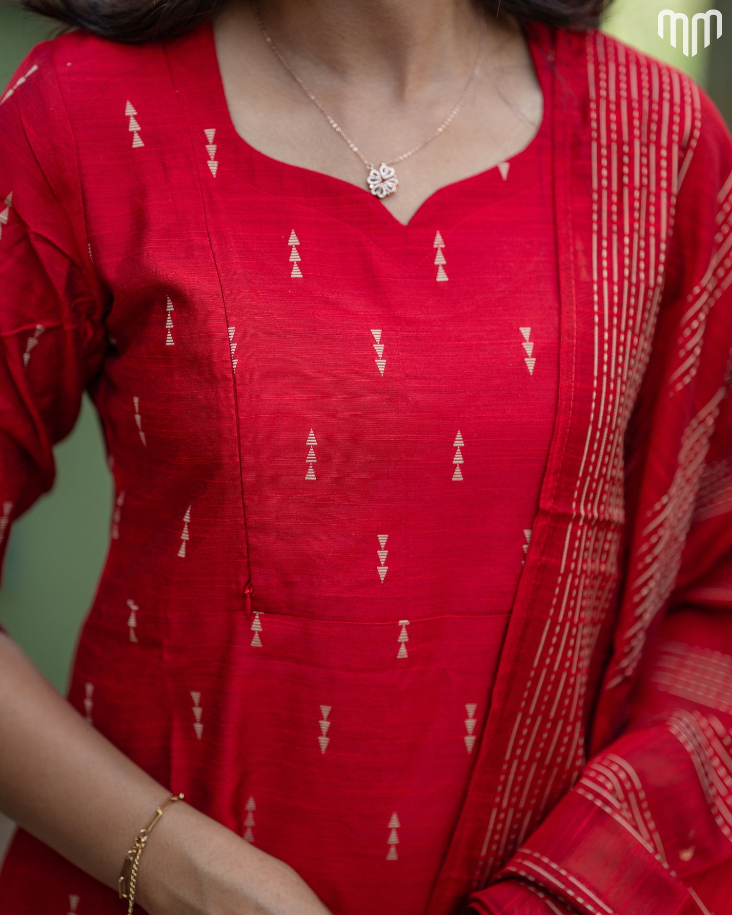 Tharagai_V2 Maternity Kurti Set