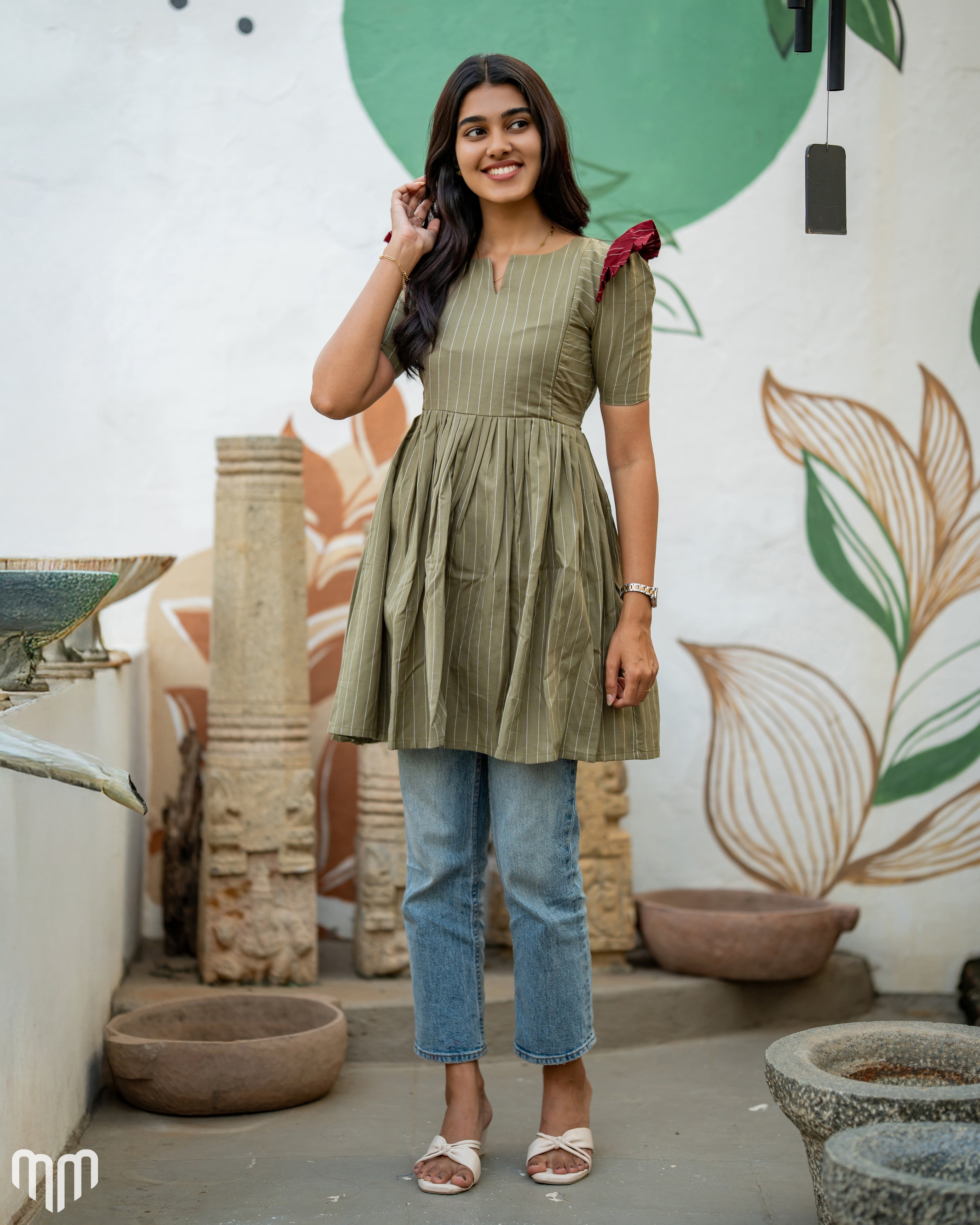 Harinya_V2 Feeding Crop Top