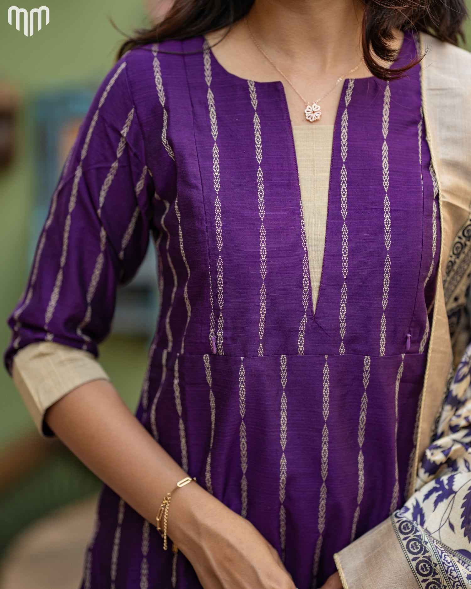 Varalakshmi_V2 Maternity Kurti Set