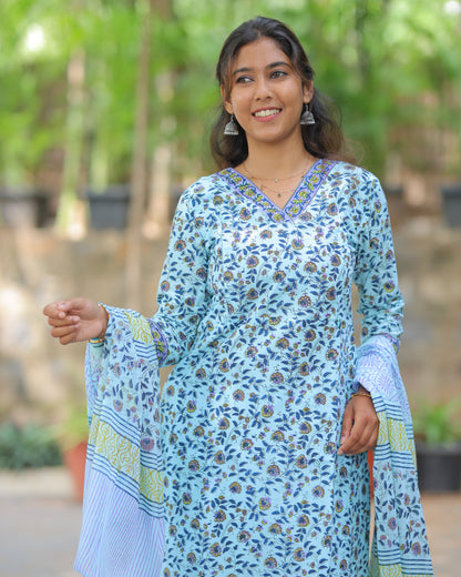 Niraiya Maternity Kurti Set