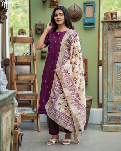 Varalakshmi_V4 Maternity Kurti Set