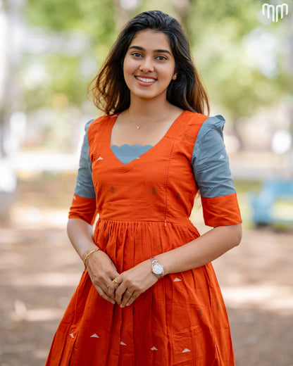 Iniya Handloom Cotton Maternity Maxi