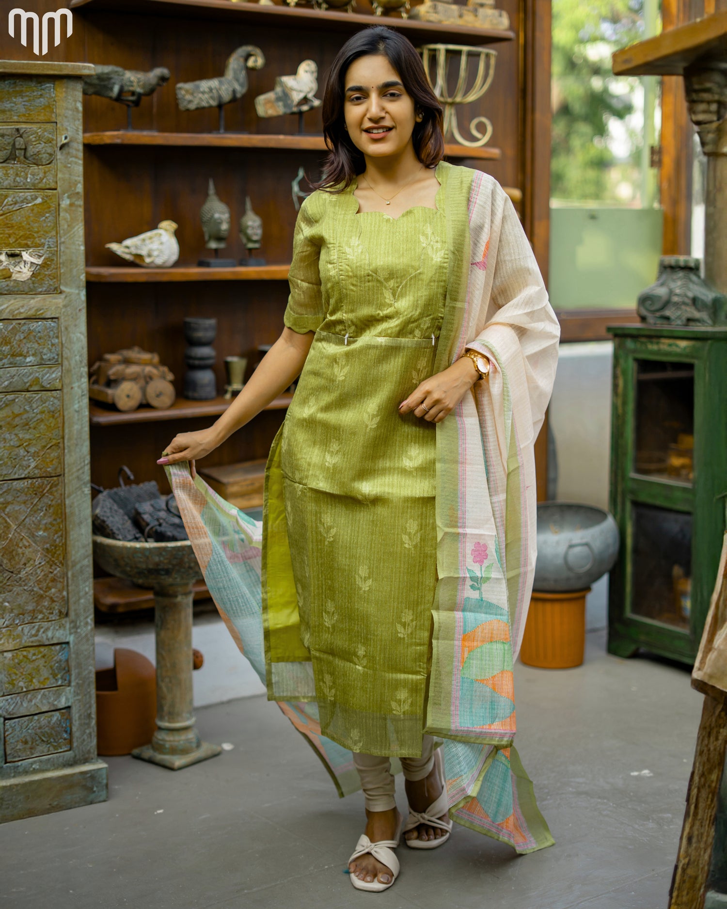 Kavinaya_V2 Maternity Kurti Set