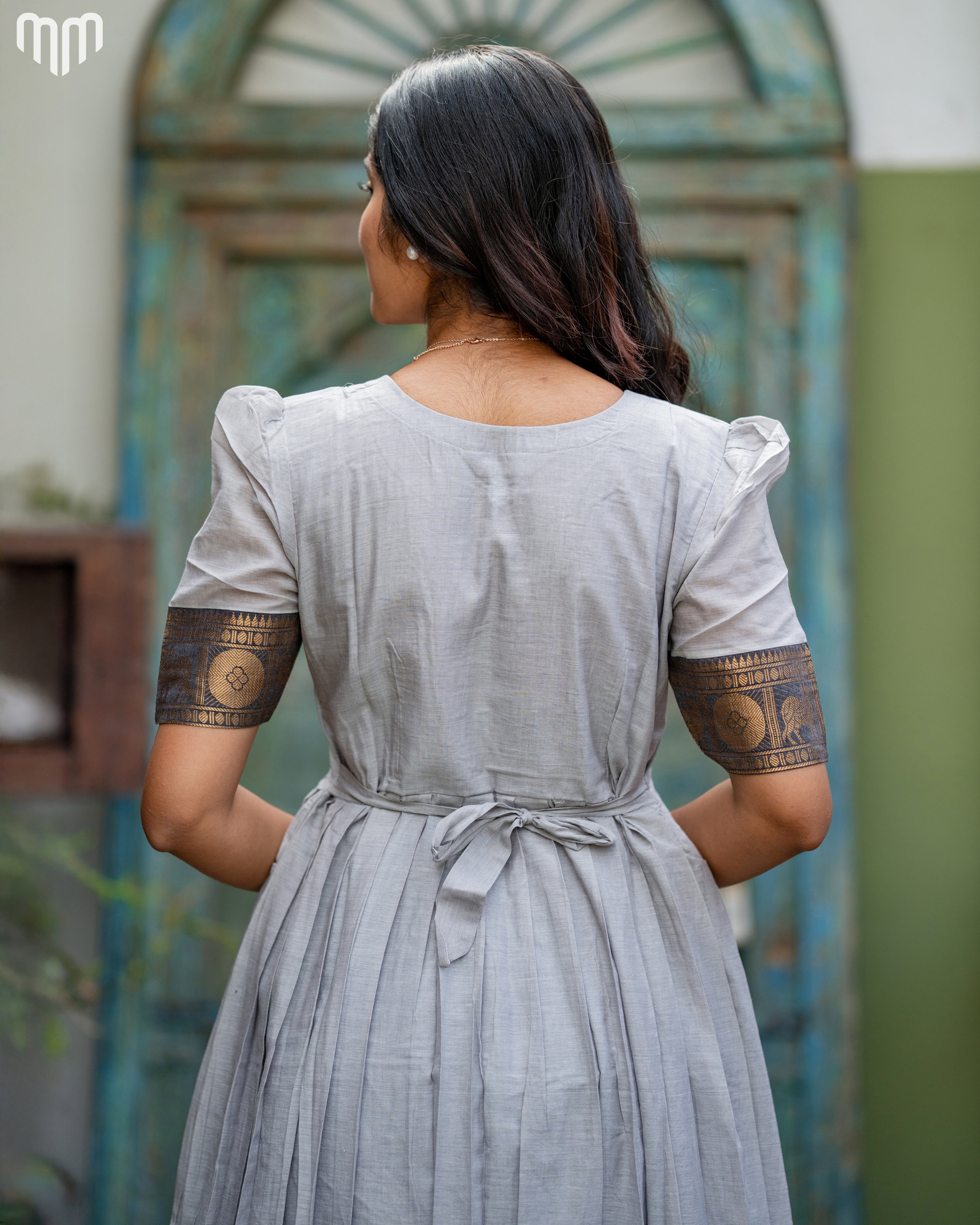 Poonguzhali_V7 Maternity Maxi