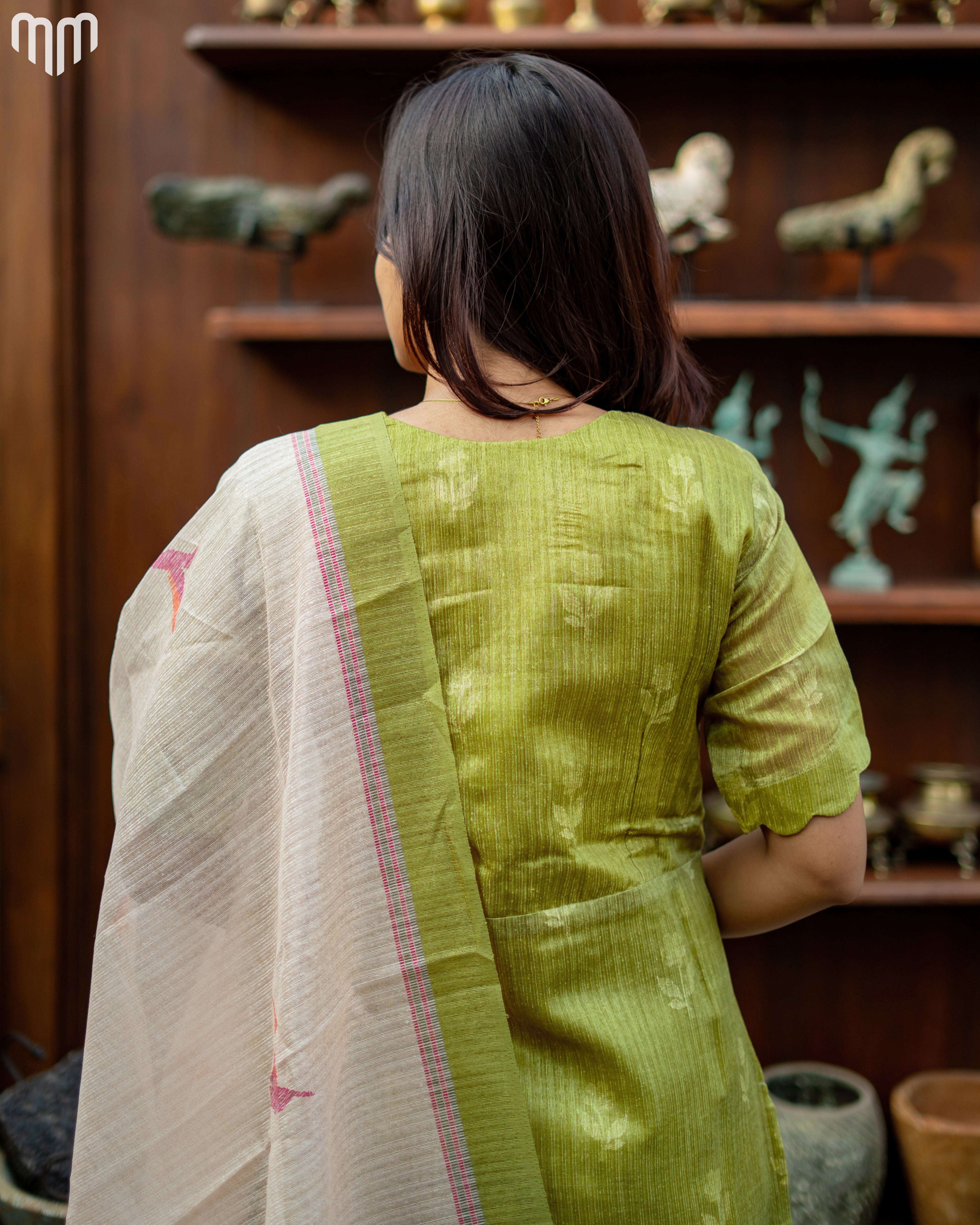 Kavinaya_V2 Maternity Kurti Set