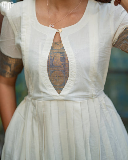 Poonguzhali_V3 Maternity Maxi