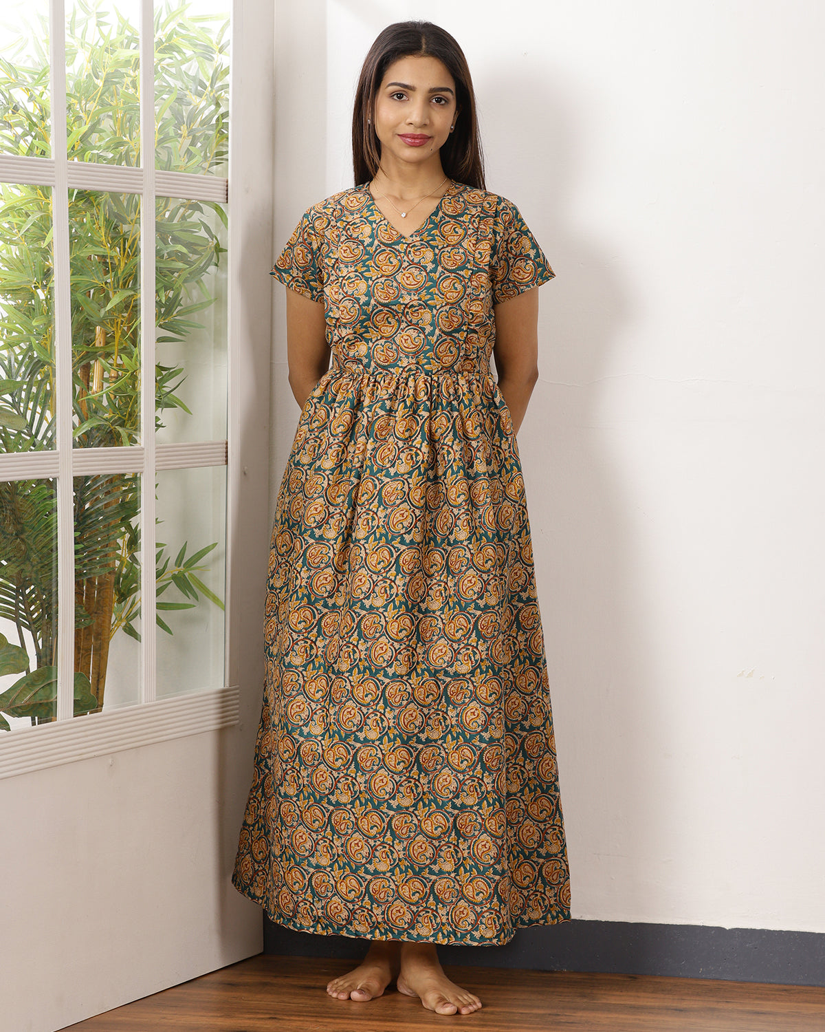 Mytra_V3 Feeding Night Maxi