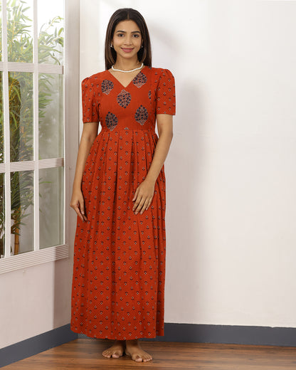 Thara_V4 Feeding Night Maxi