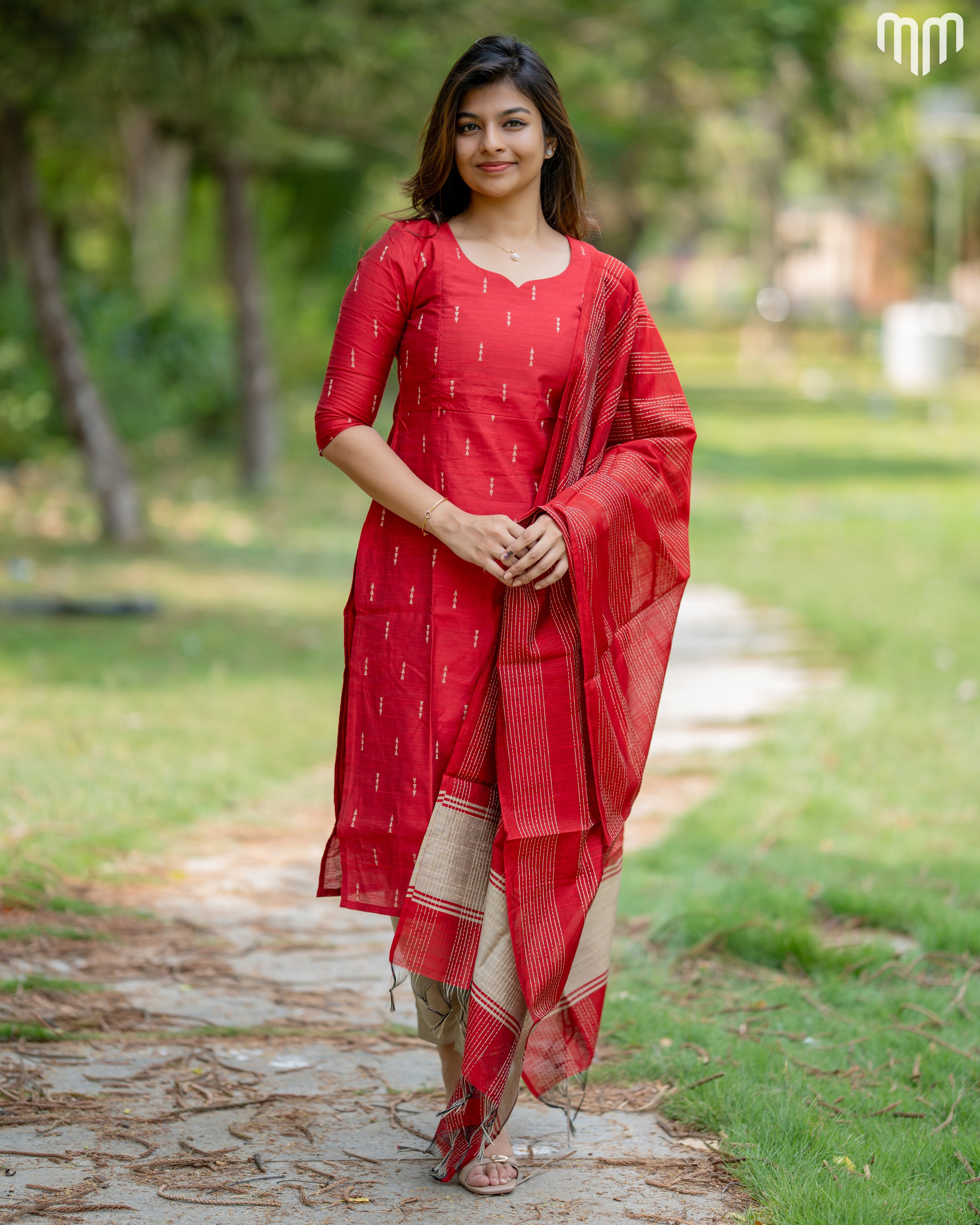 Tharagai_V2 Maternity Kurti Set