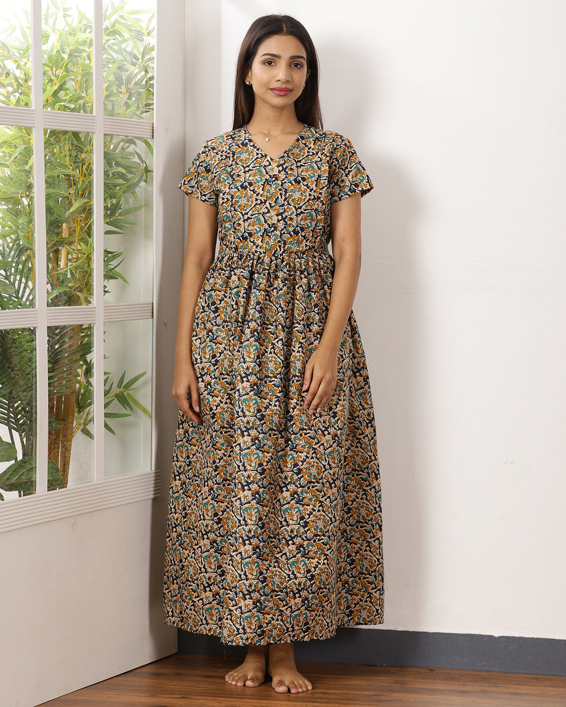 Nidhi_V3 Feeding Night Maxi