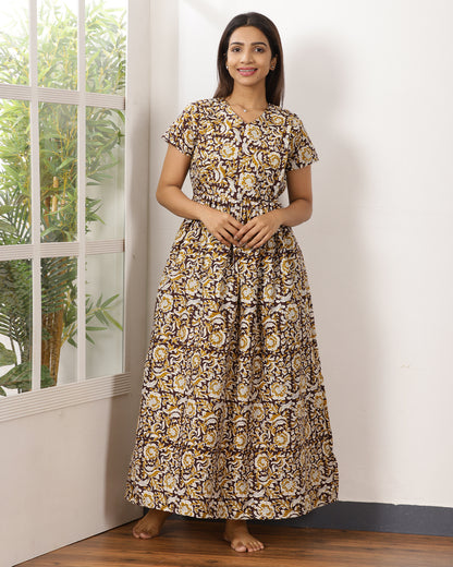 Urvi_V1 Feeding Night Maxi