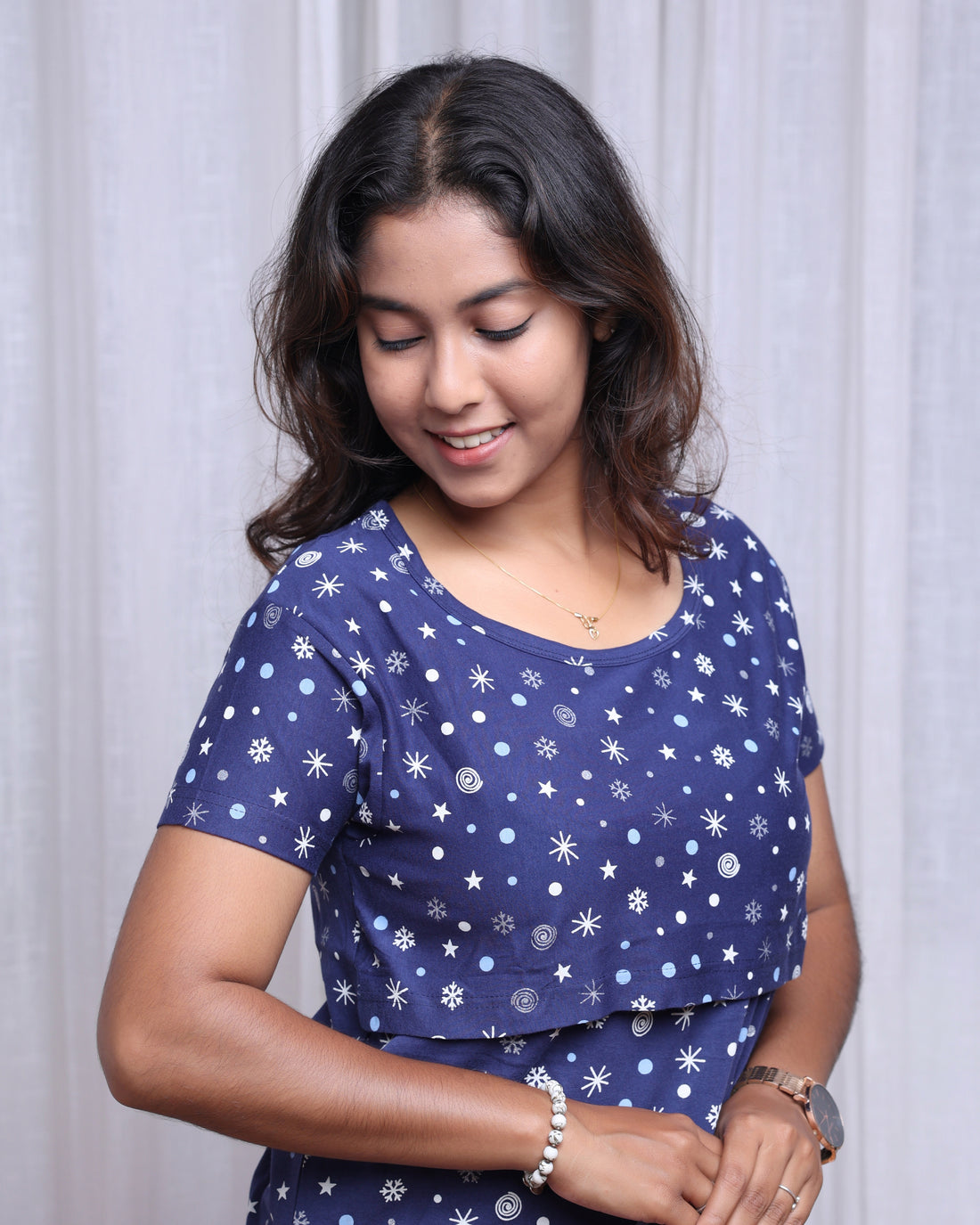 Zoe  Zipless Feeding T-shirt