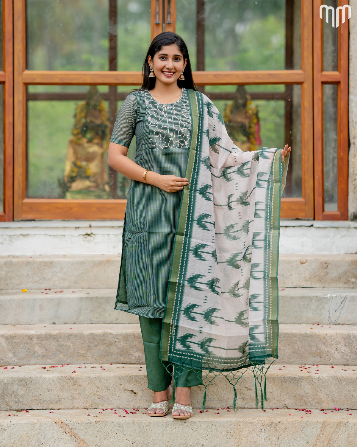 Vidhatri Green Floral Embroidery Maternity Kurti Set with top cotton lining