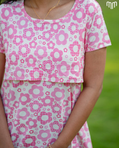 Flower Bud Zipless Feeding T-shirt