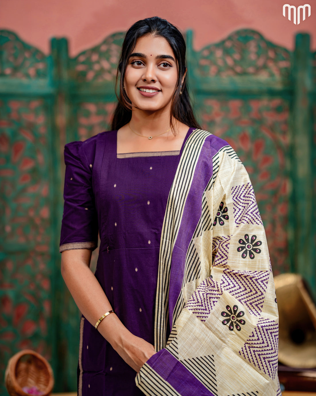 Vedhika_V2 Maternity Kurti Set