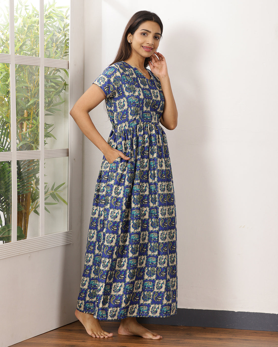 Mayil_V2 Feeding Night Maxi