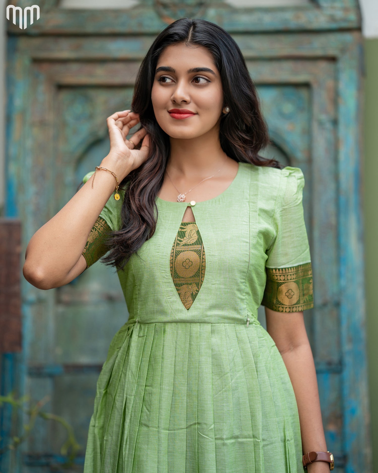 Poonguzhali_V6 Maternity Maxi