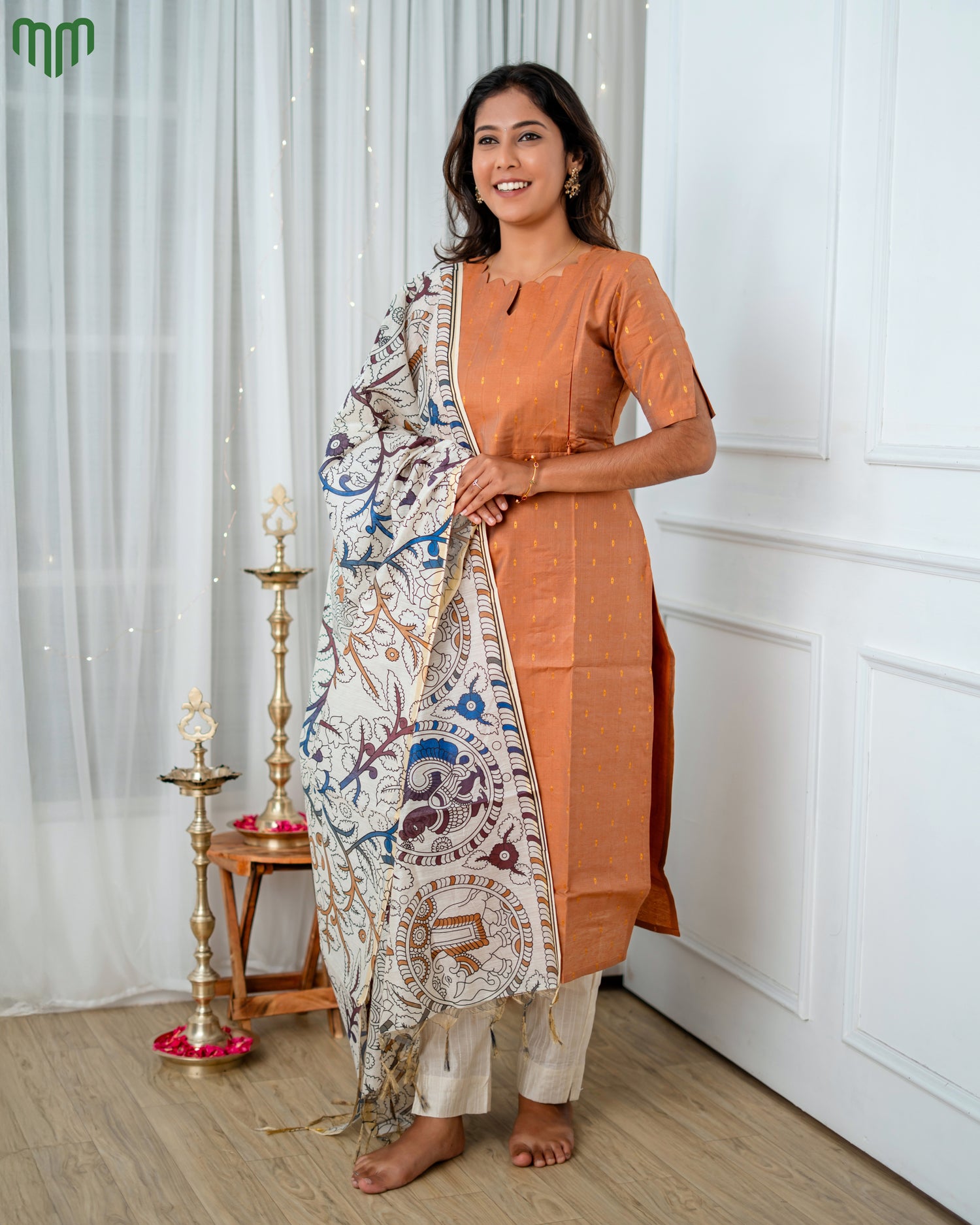 Sundari_V2 Maternity Kurti Set