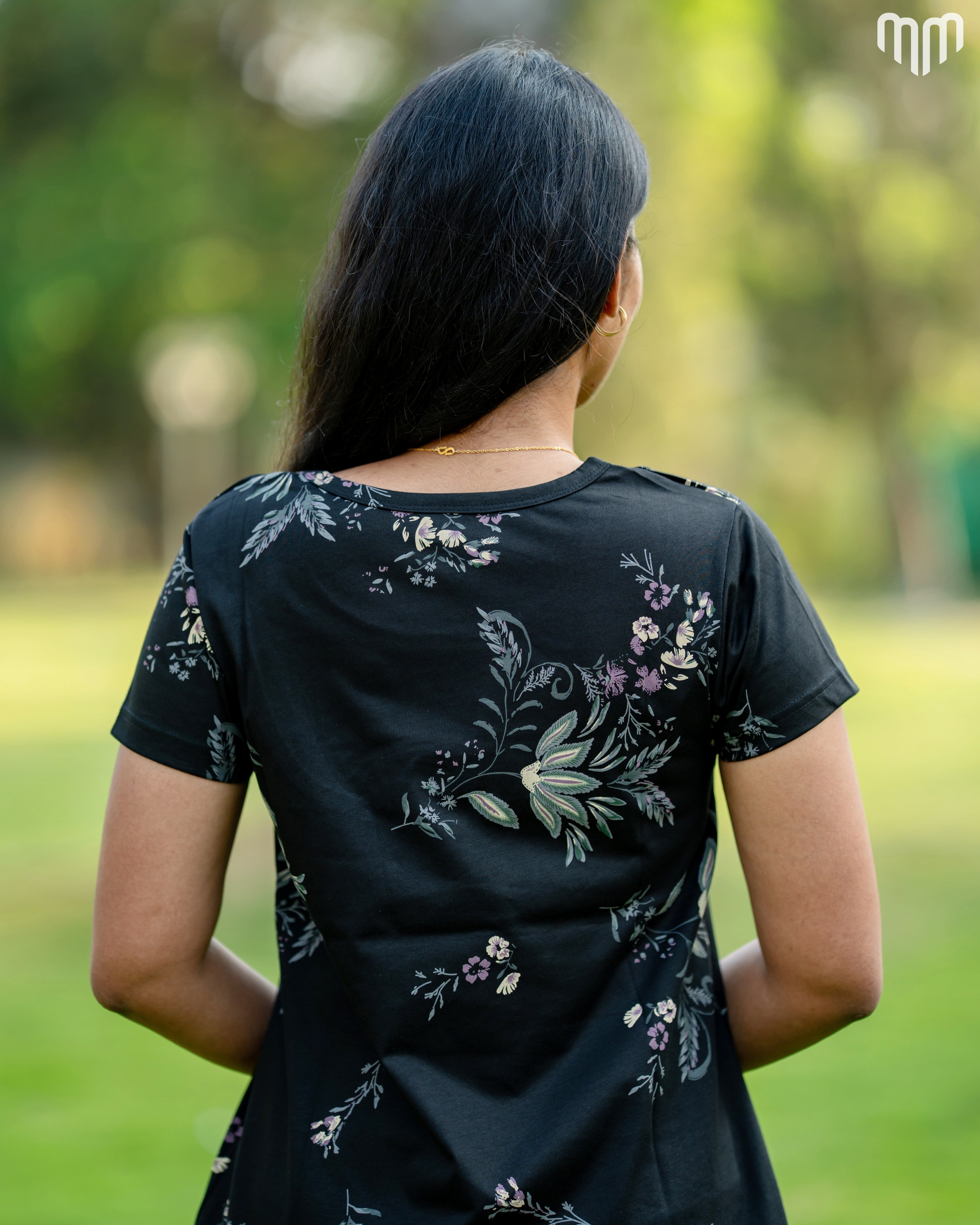 June Zipless Feeding T-shirt