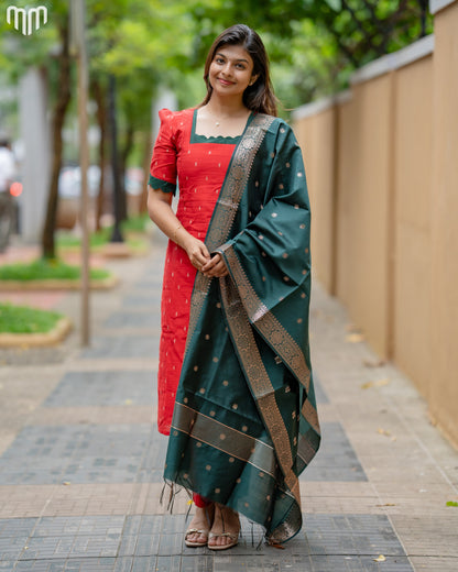 Aavirai_V2 Maternity Kurti Set