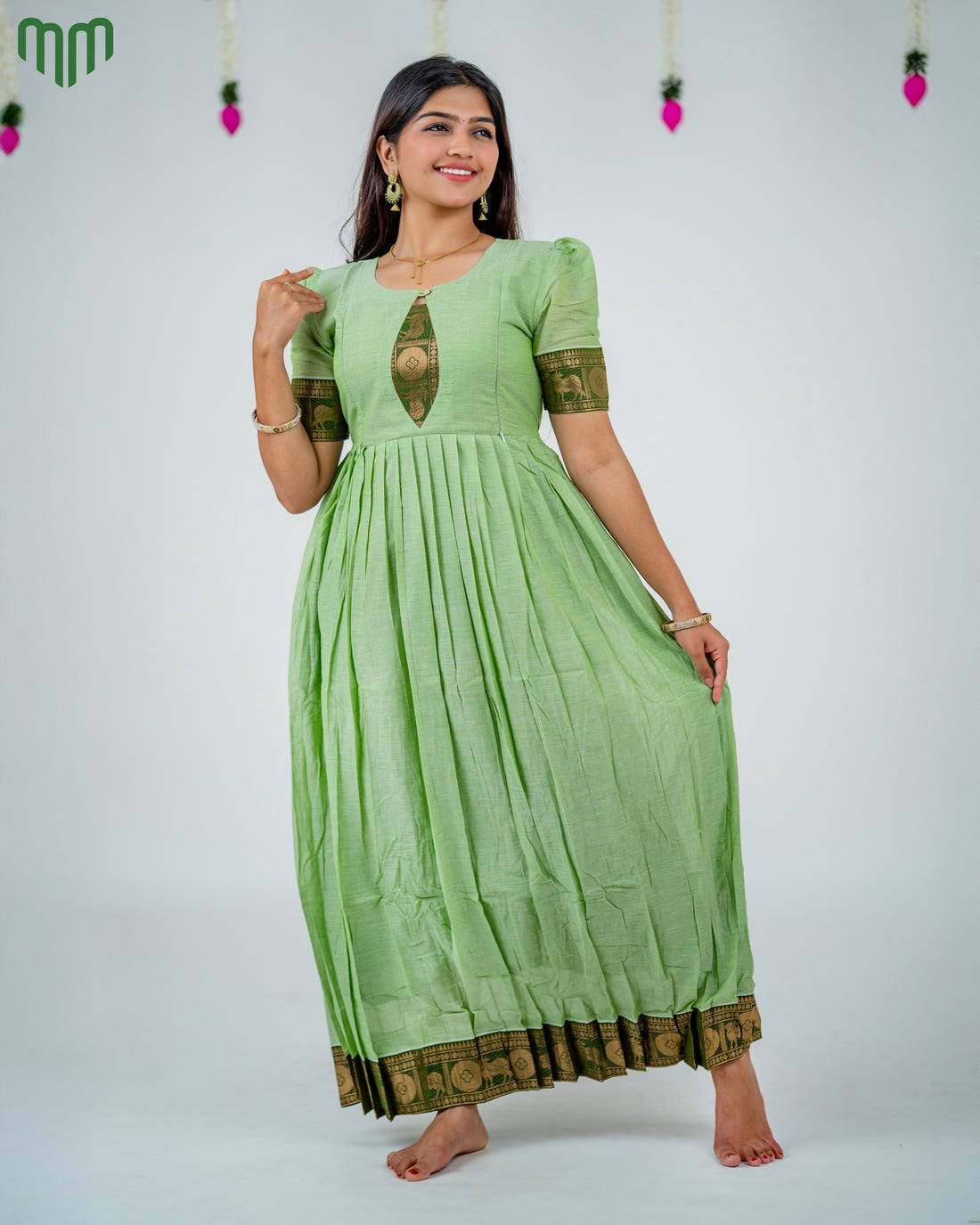 Poonguzhali_V6 Maternity Maxi