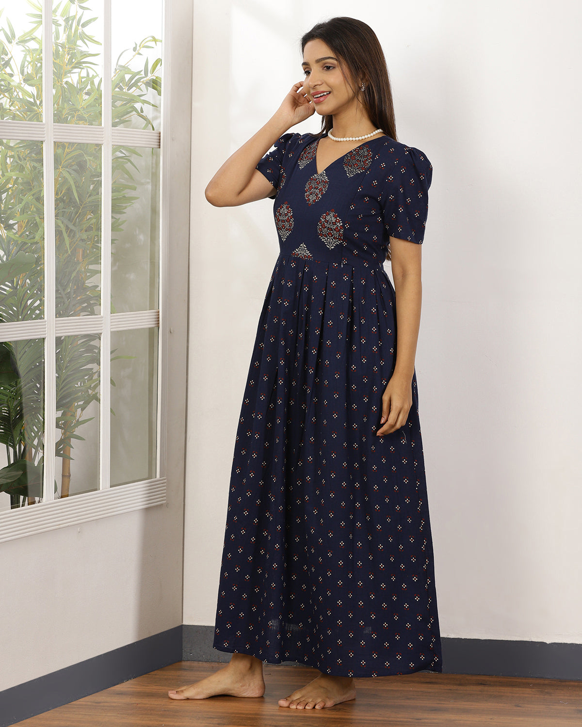 Thara_V1 Feeding Night Maxi