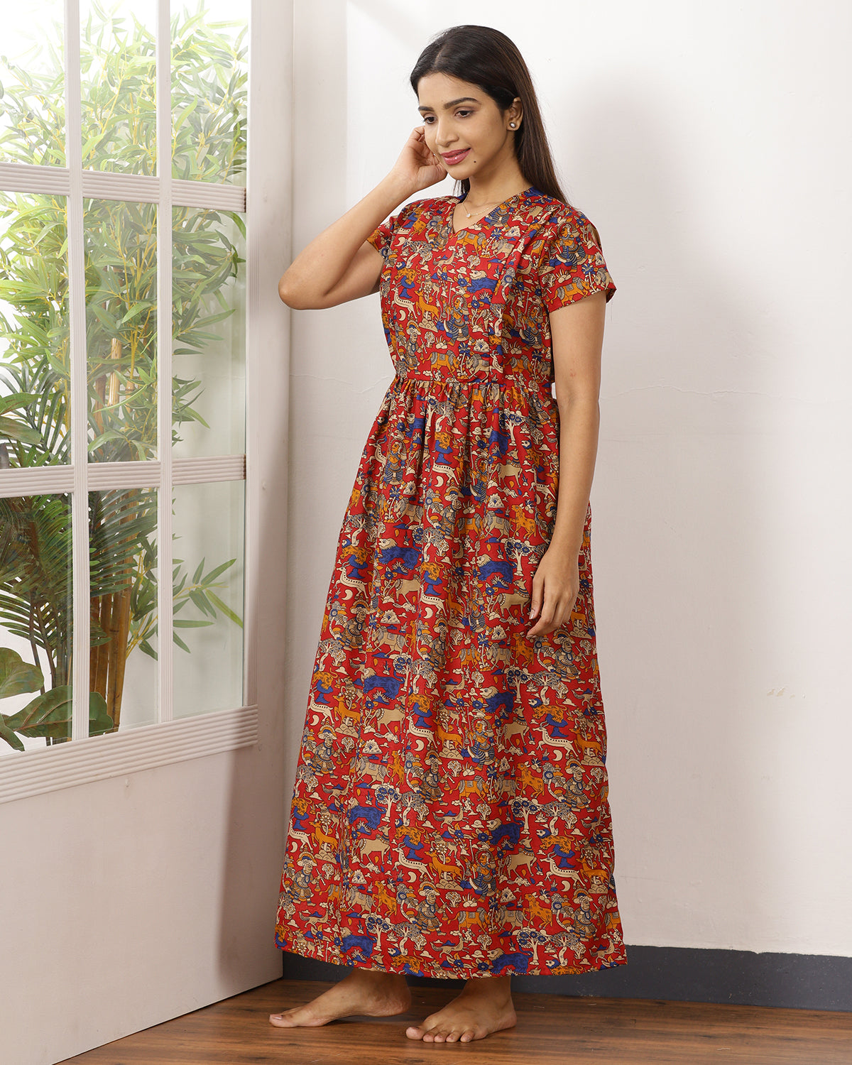 Pichwai_V4 Feeding Night Maxi