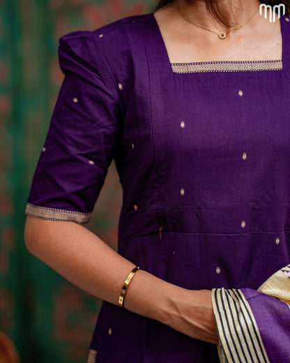 Vedhika_V2 Maternity Kurti Set