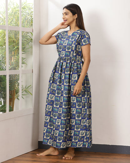 Mayil_V2 Feeding Night Maxi