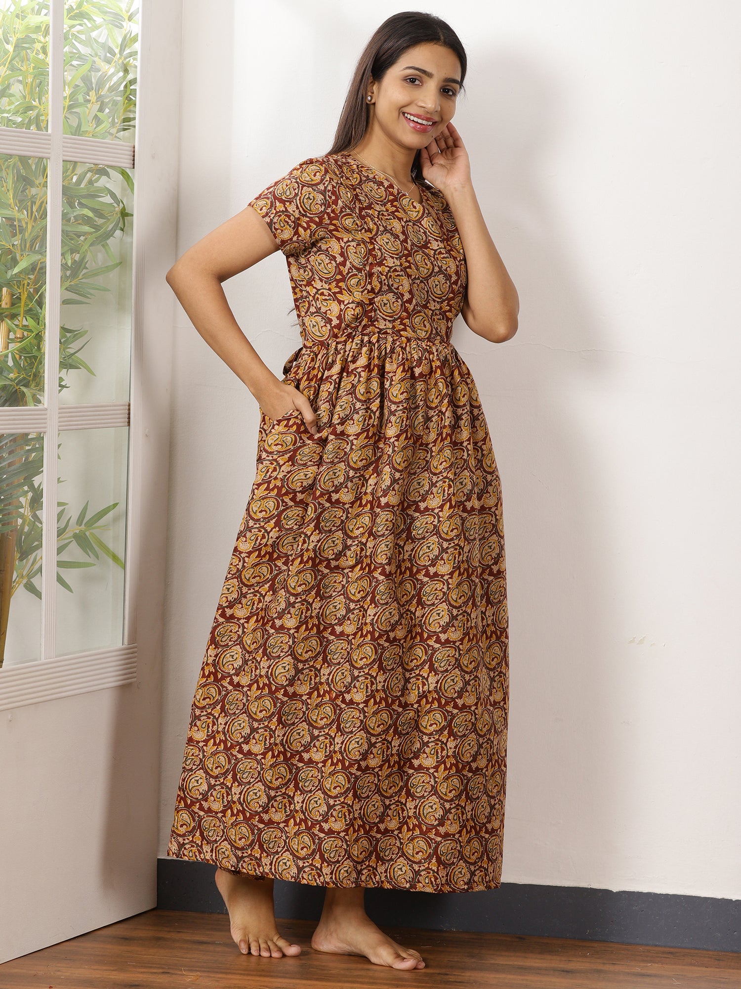 Mytra_V1 Feeding Night Maxi