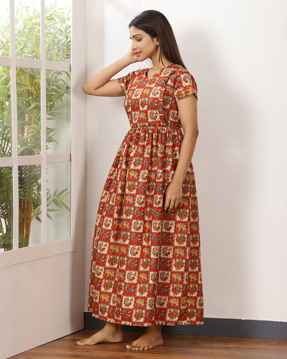 Mayil_V4 Feeding Night Maxi