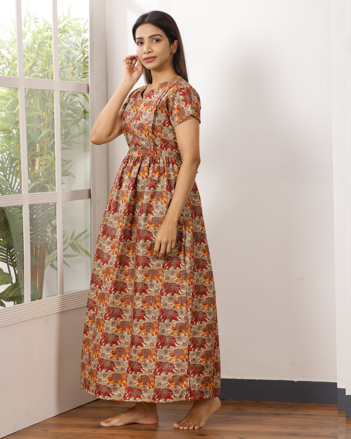 Gaja_V4 Feeding Night Maxi