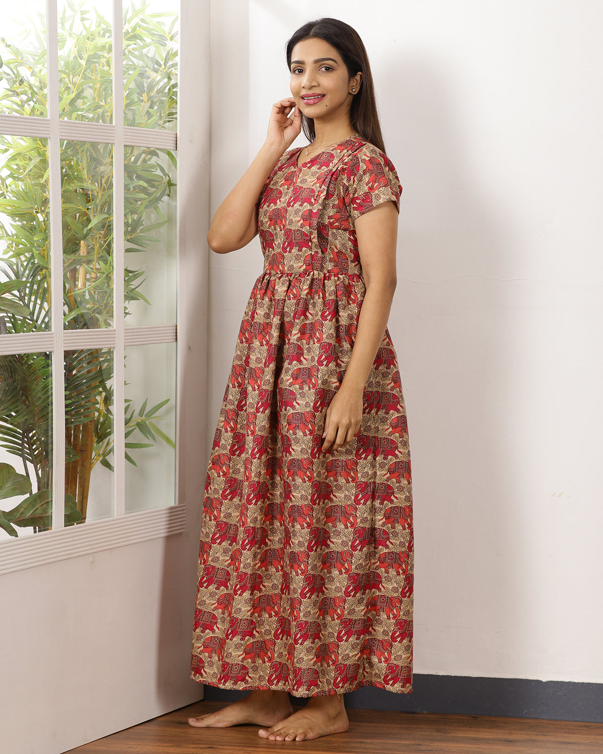 Gaja_V1 Feeding Night Maxi