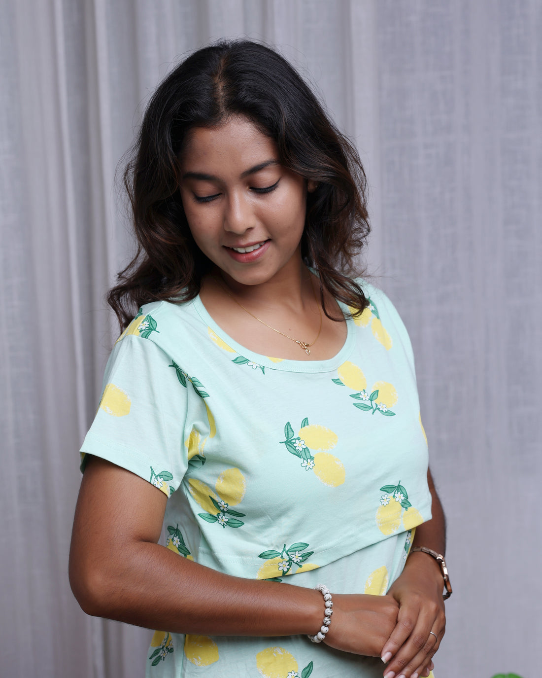 Ava  Zipless Feeding T-shirt