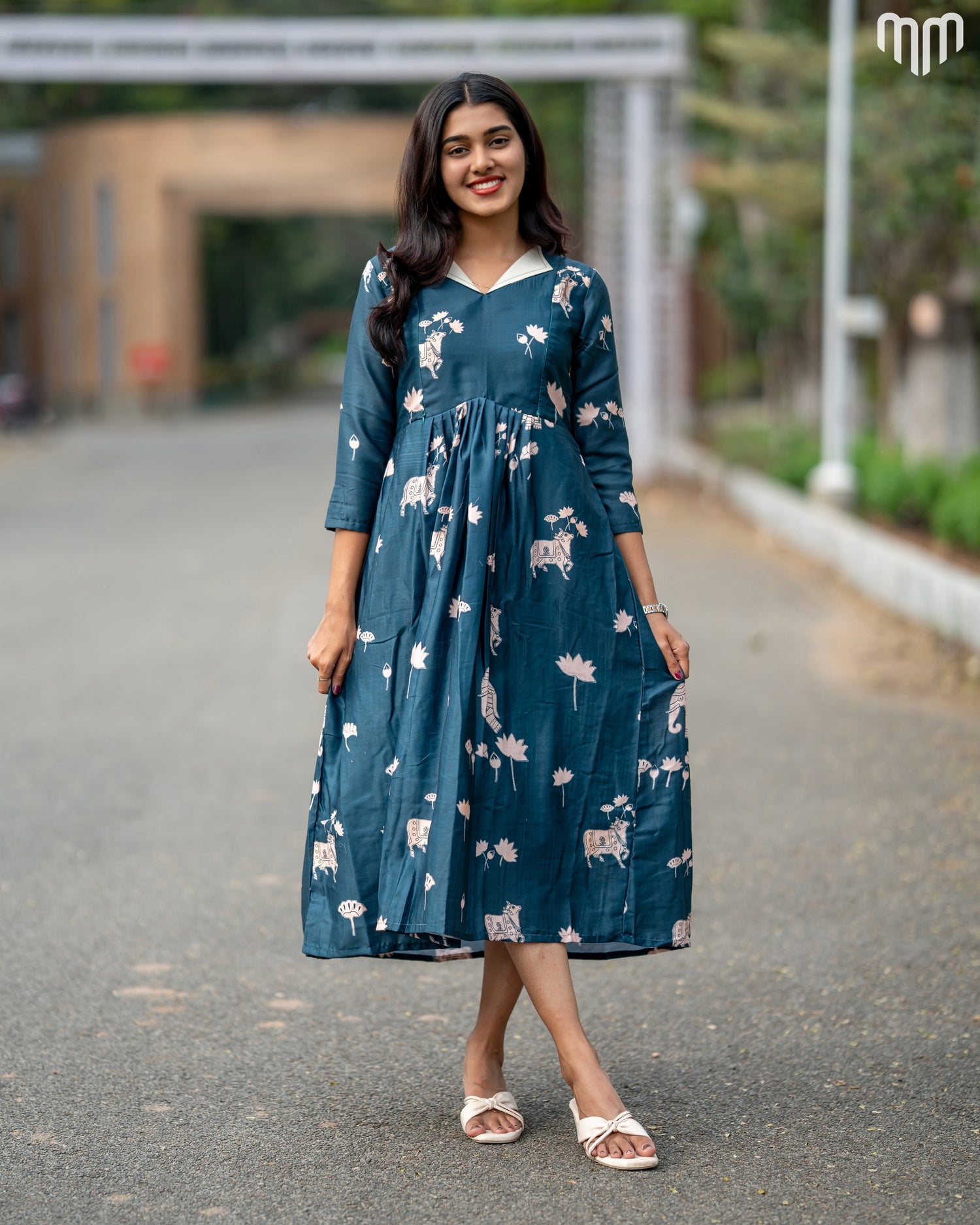 Amirtha_V1 Maternity Maxi