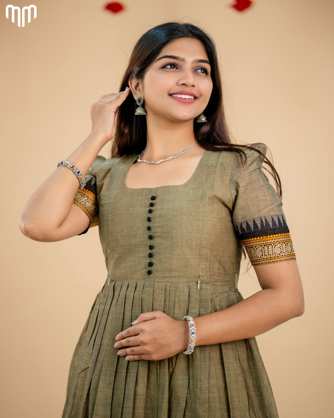 Yazhini Maternity Maxi